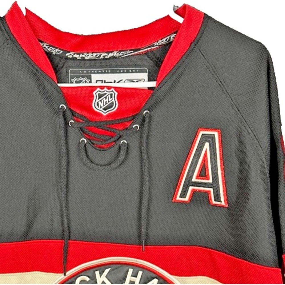 Reebok Center Ice Chicago Blackhawks Duncan Keith Jersey Mens 48 Sewn Alternate